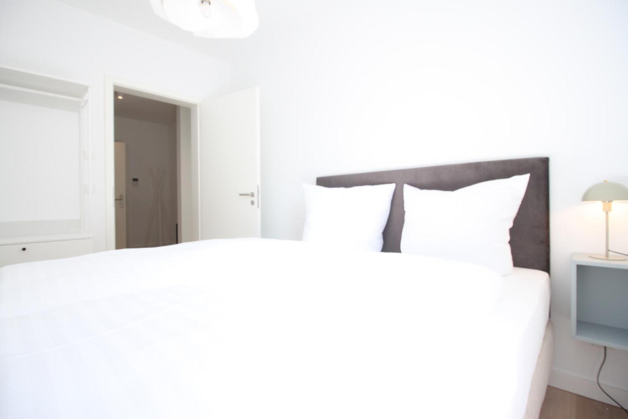 Ferienwohnung Strom Acht - Modern Frisch Inkl Stellplatz, Balkon - 200M Zum Alten Strom 로스토크 외부 사진