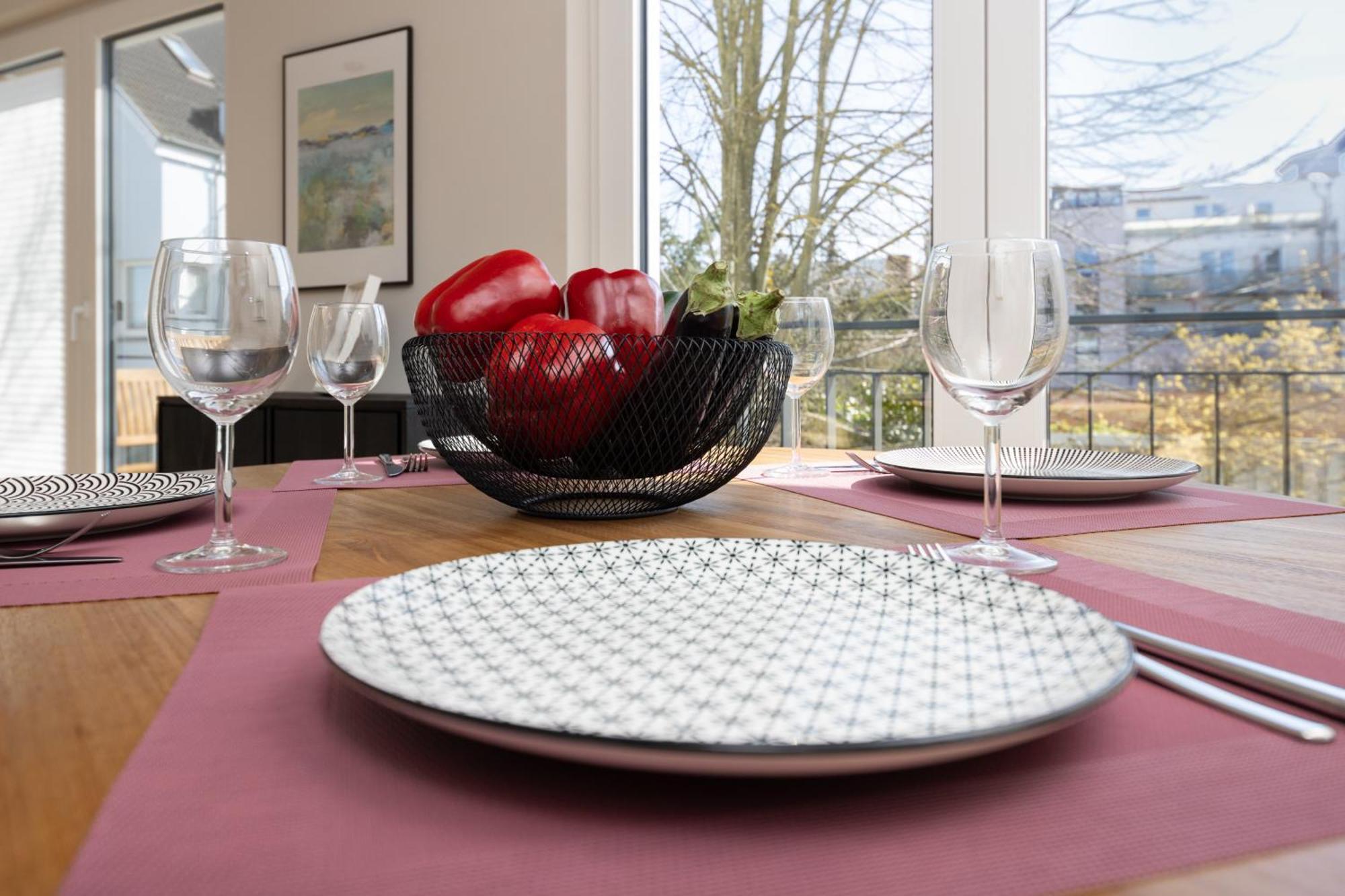 Ferienwohnung Strom Acht - Modern Frisch Inkl Stellplatz, Balkon - 200M Zum Alten Strom 로스토크 외부 사진